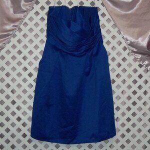 B2 Dress Size 22